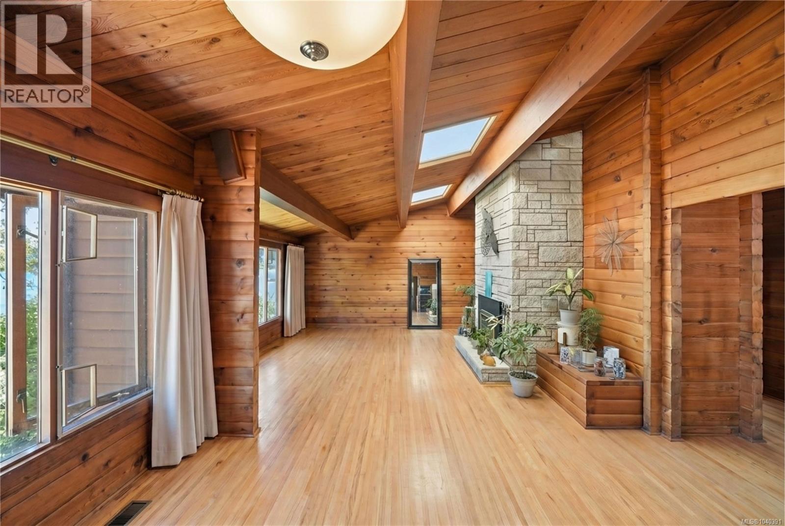 1518 Haida Way - 13