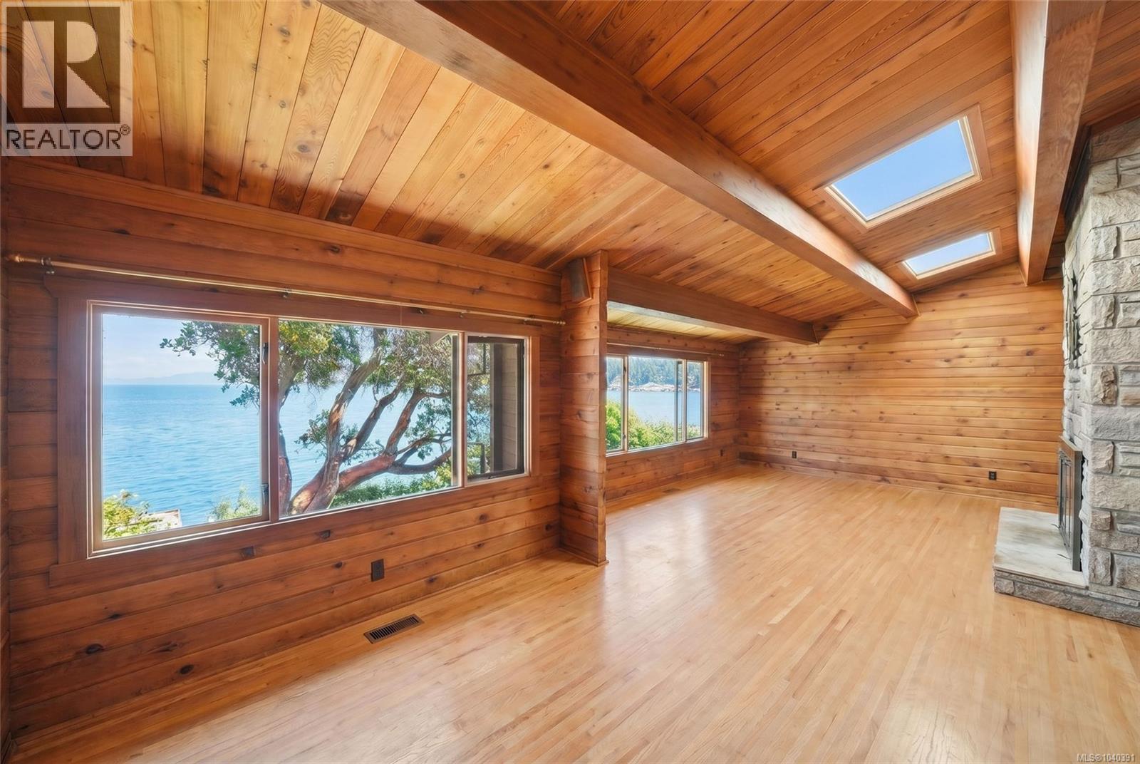 1518 Haida Way - 6