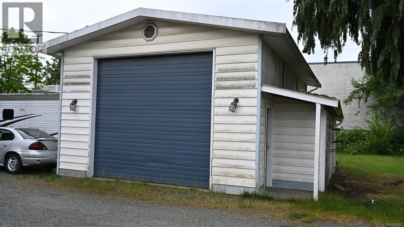 2480 Island Hwy - Image 11