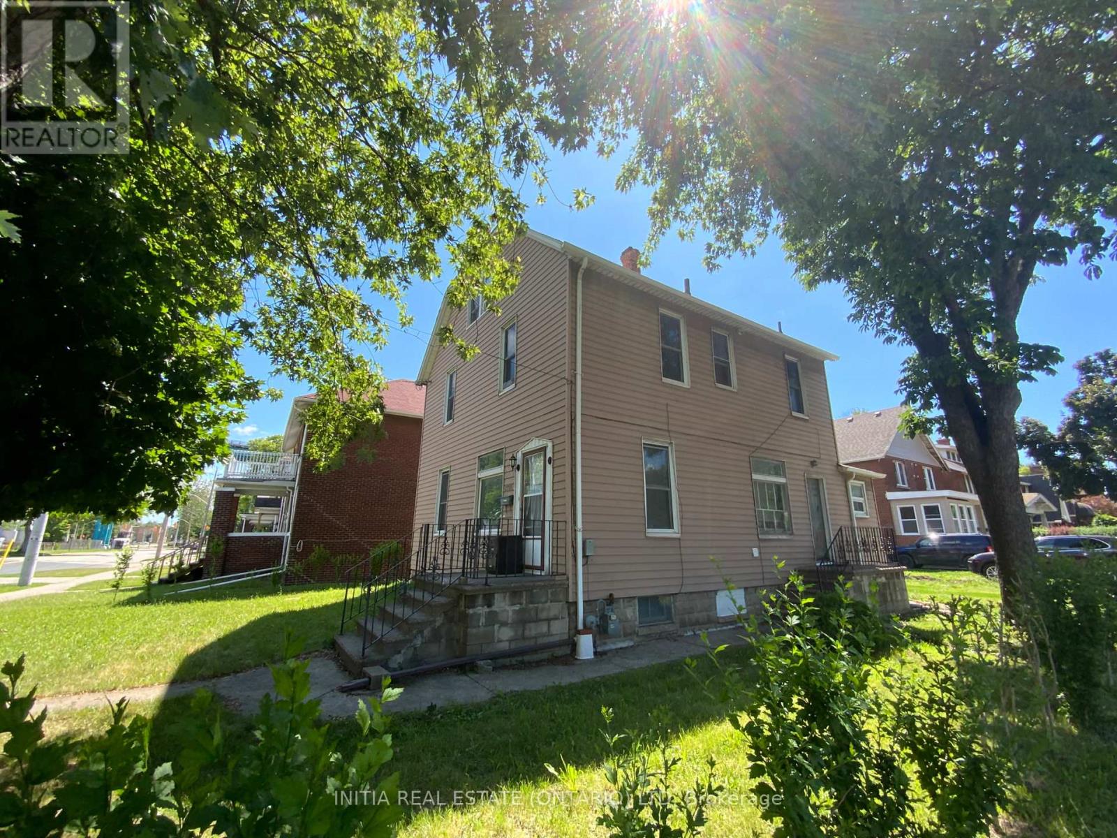2995 UNIVERSITY AVENUE W - 4
