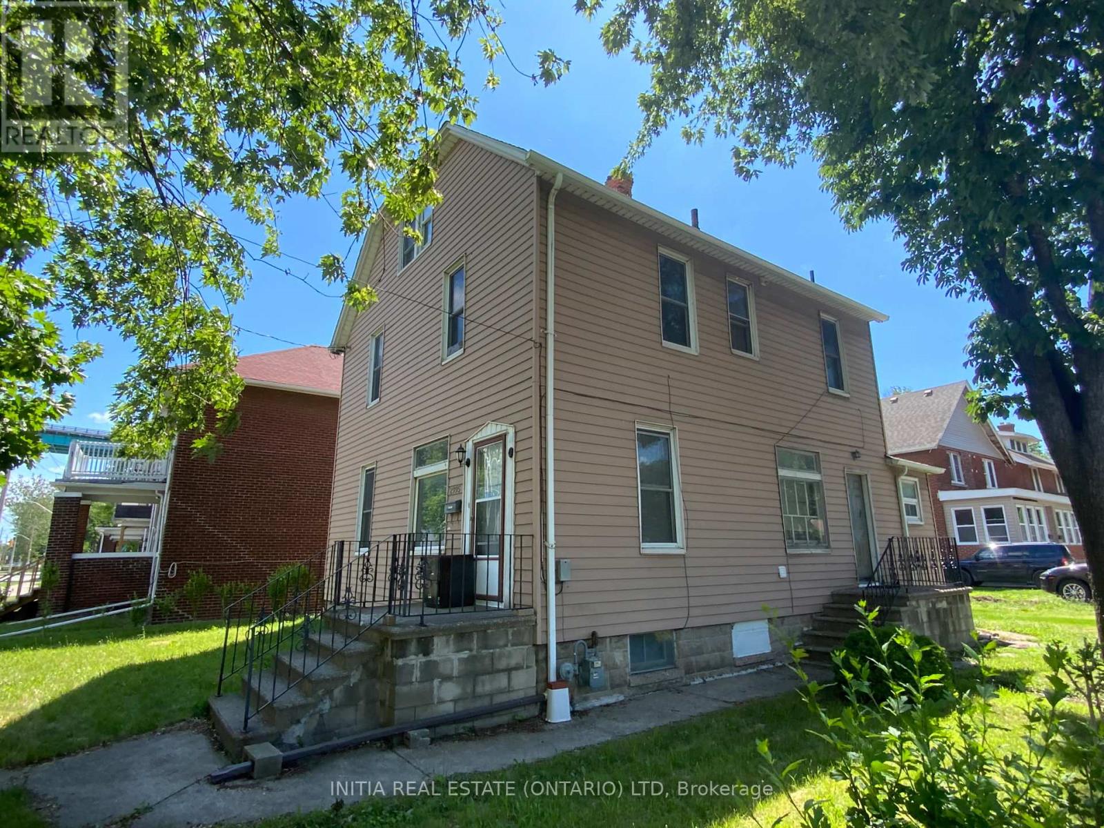2995 UNIVERSITY AVENUE W - 5