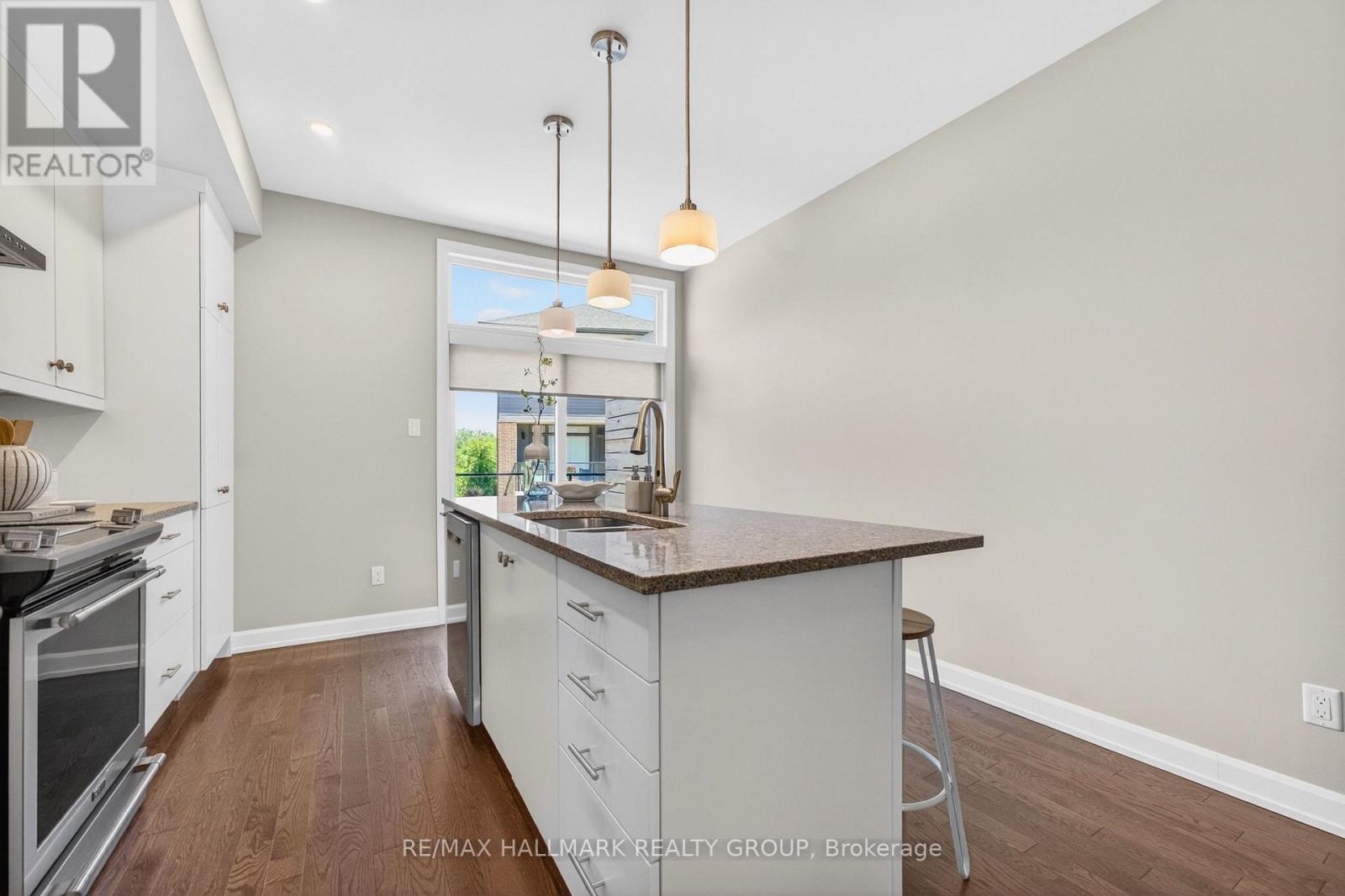 3 Bed, 3 Bath House for Sale in Ottawa – 95 OBLATS AVENUE, Ottawa – MLS# X13466518 - Image 24
