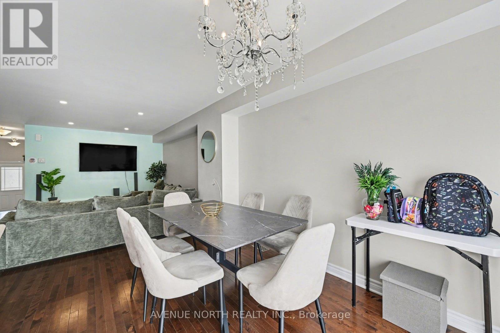 210 HERBERT STREET - 11