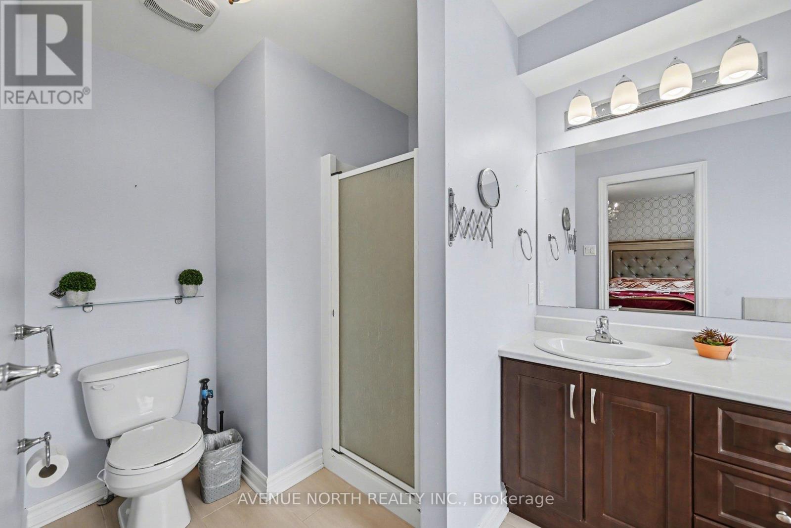 210 HERBERT STREET - 20