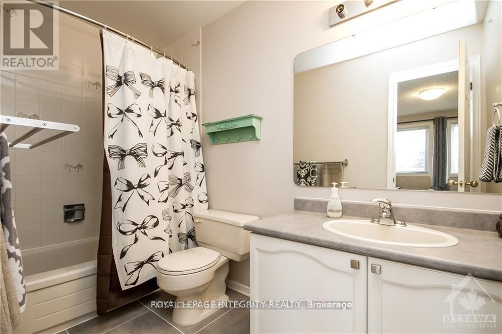3 Bed, 3 Bath House for Rent in Ottawa – 15 PETERSON PLACE, Ottawa – MLS# X13466584 - Image 19