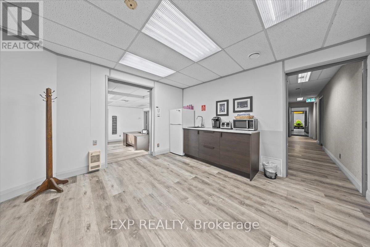 Industrial for Rent in Ottawa – 2336 CRAIG SIDE ROAD, Ottawa – MLS# X13466600 - Image 10