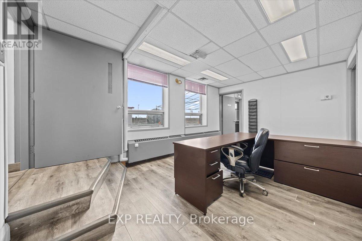 Industrial for Rent in Ottawa – 2336 CRAIG SIDE ROAD, Ottawa – MLS# X13466600 - Image 11