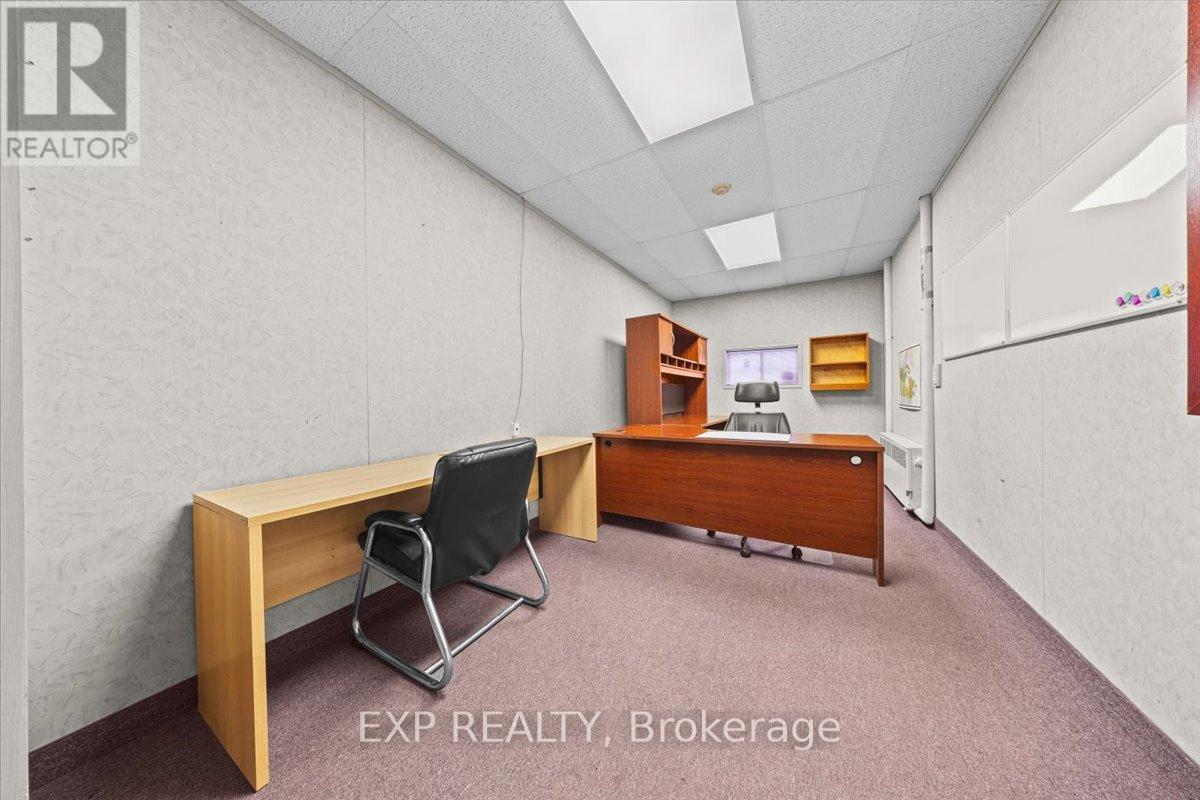 Industrial for Rent in Ottawa – 2336 CRAIG SIDE ROAD, Ottawa – MLS# X13466600 - Image 18