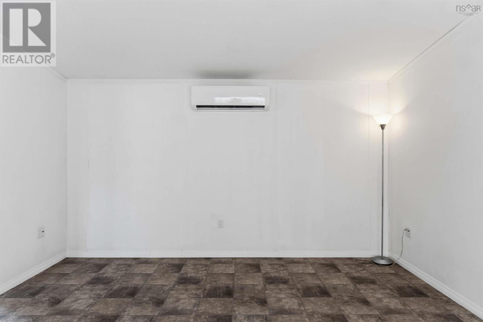 63 Douglas Avenue - 15
