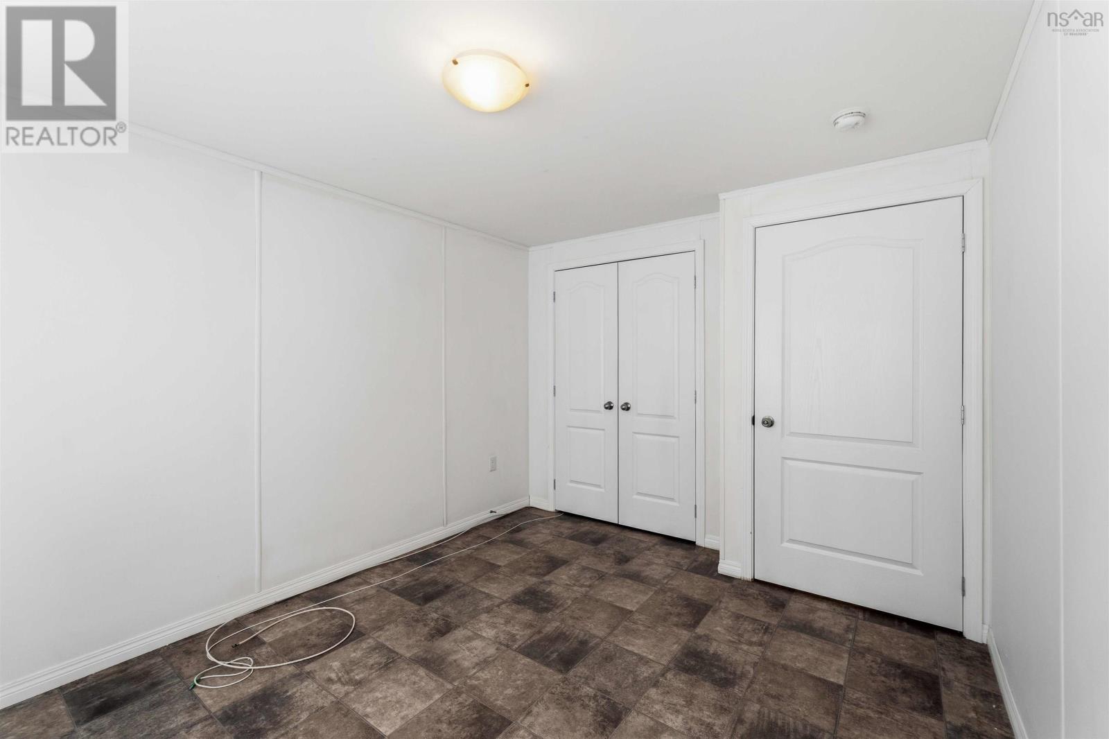 63 Douglas Avenue - 7