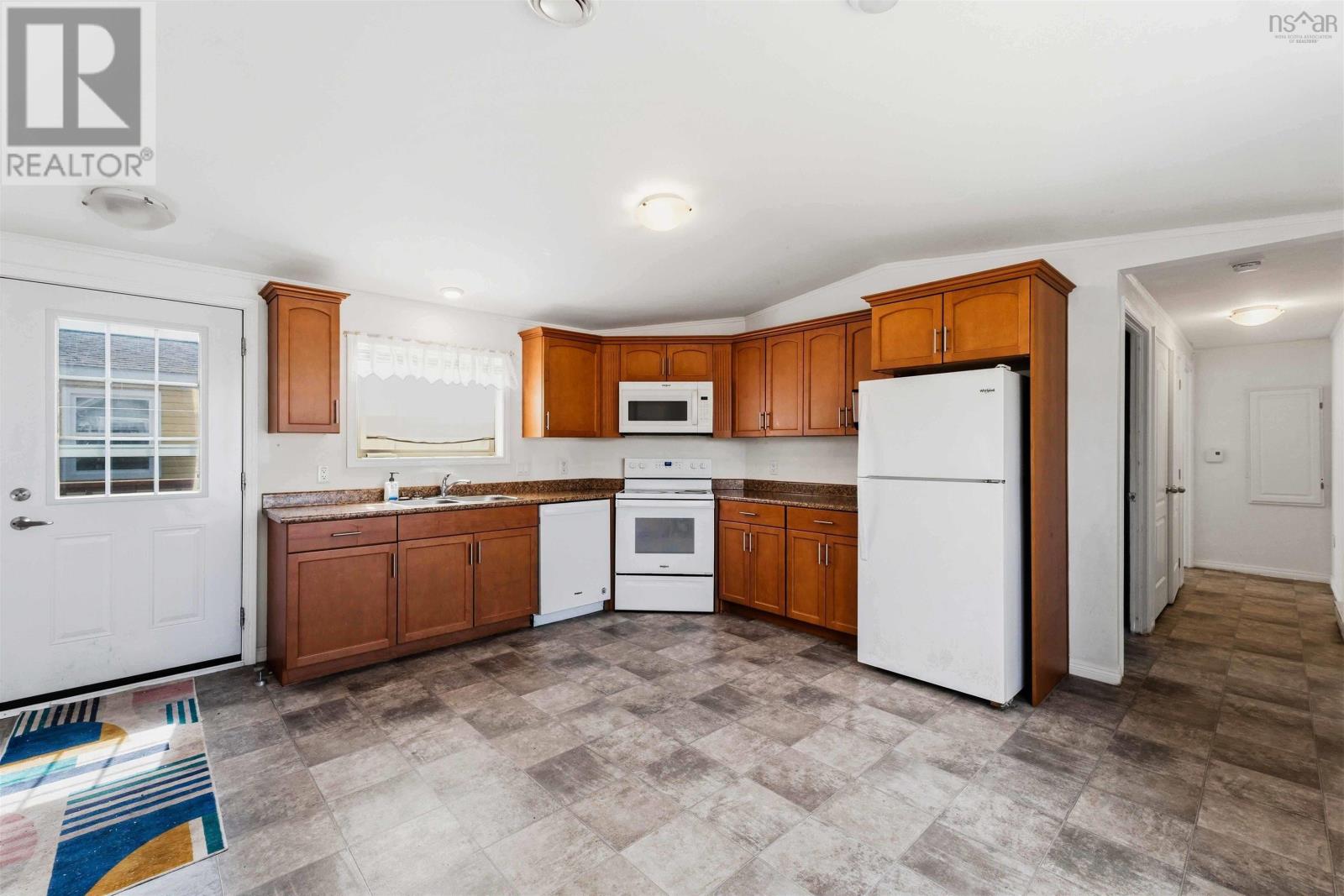 63 Douglas Avenue - 8