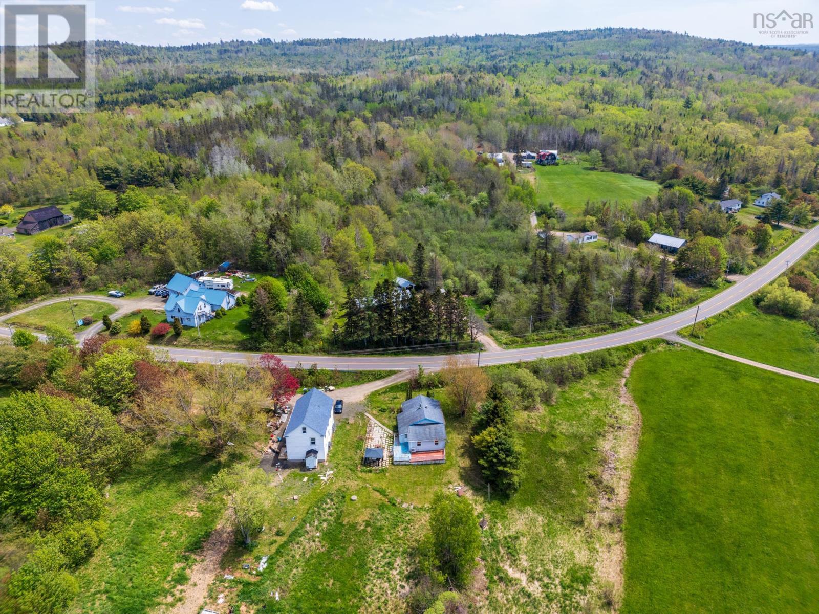 445 Highway 201 - 36
