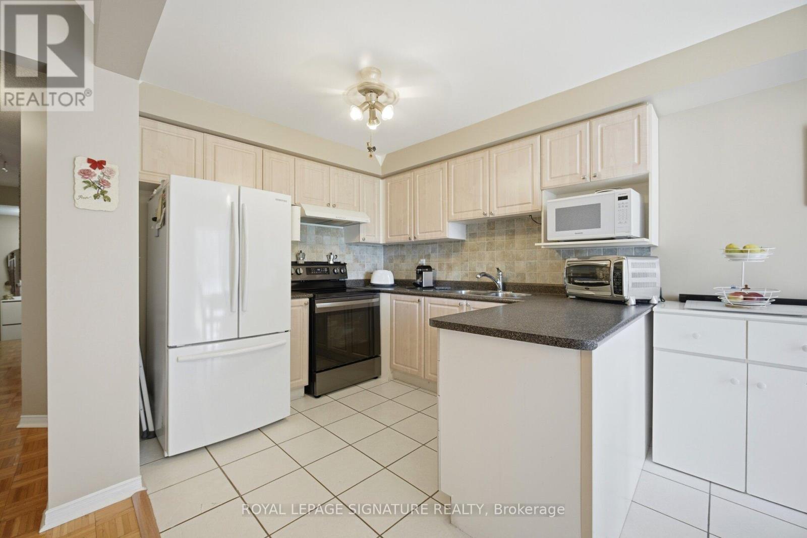 #133 833 SCOLLARD COURT - 13