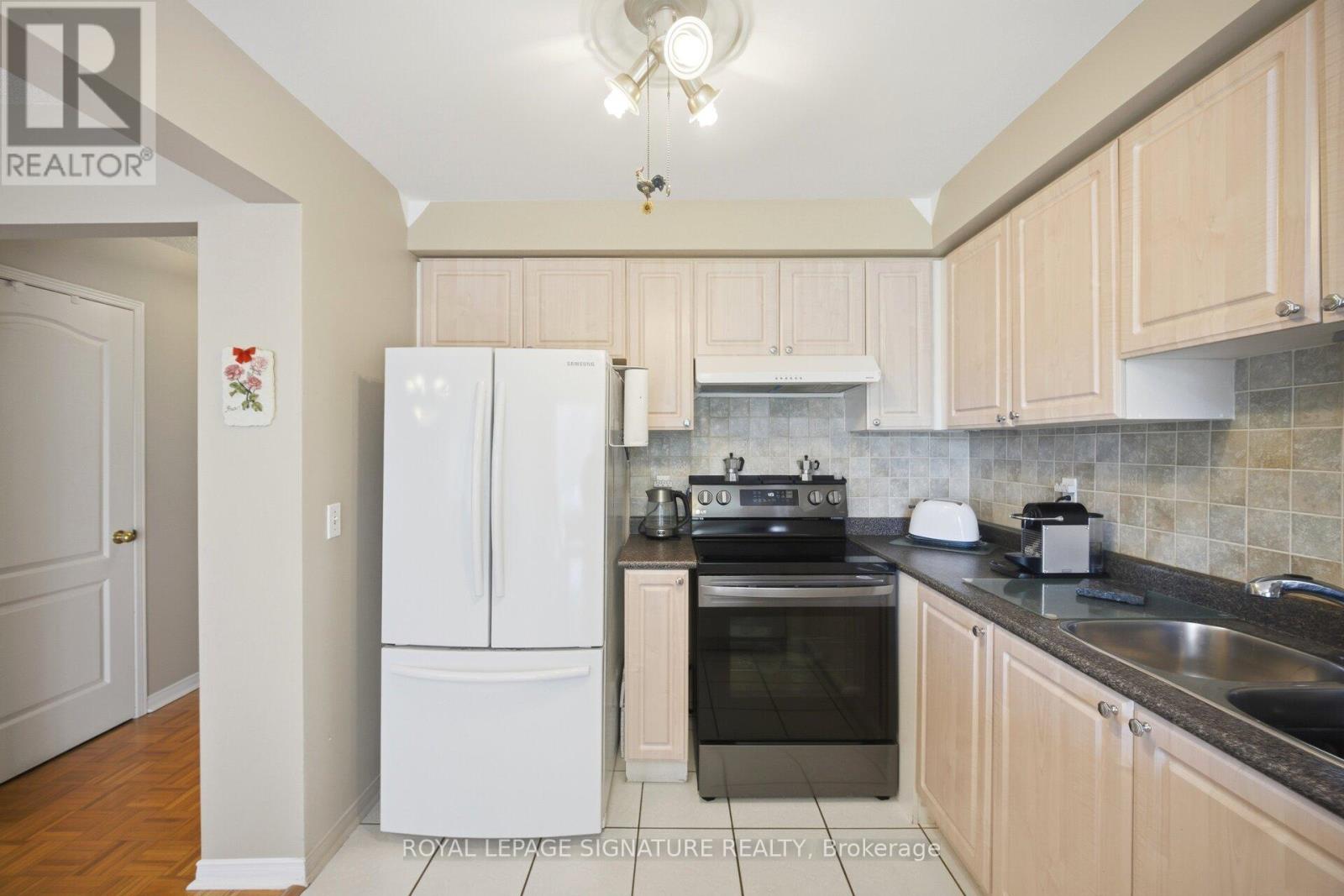 #133 833 SCOLLARD COURT - 14