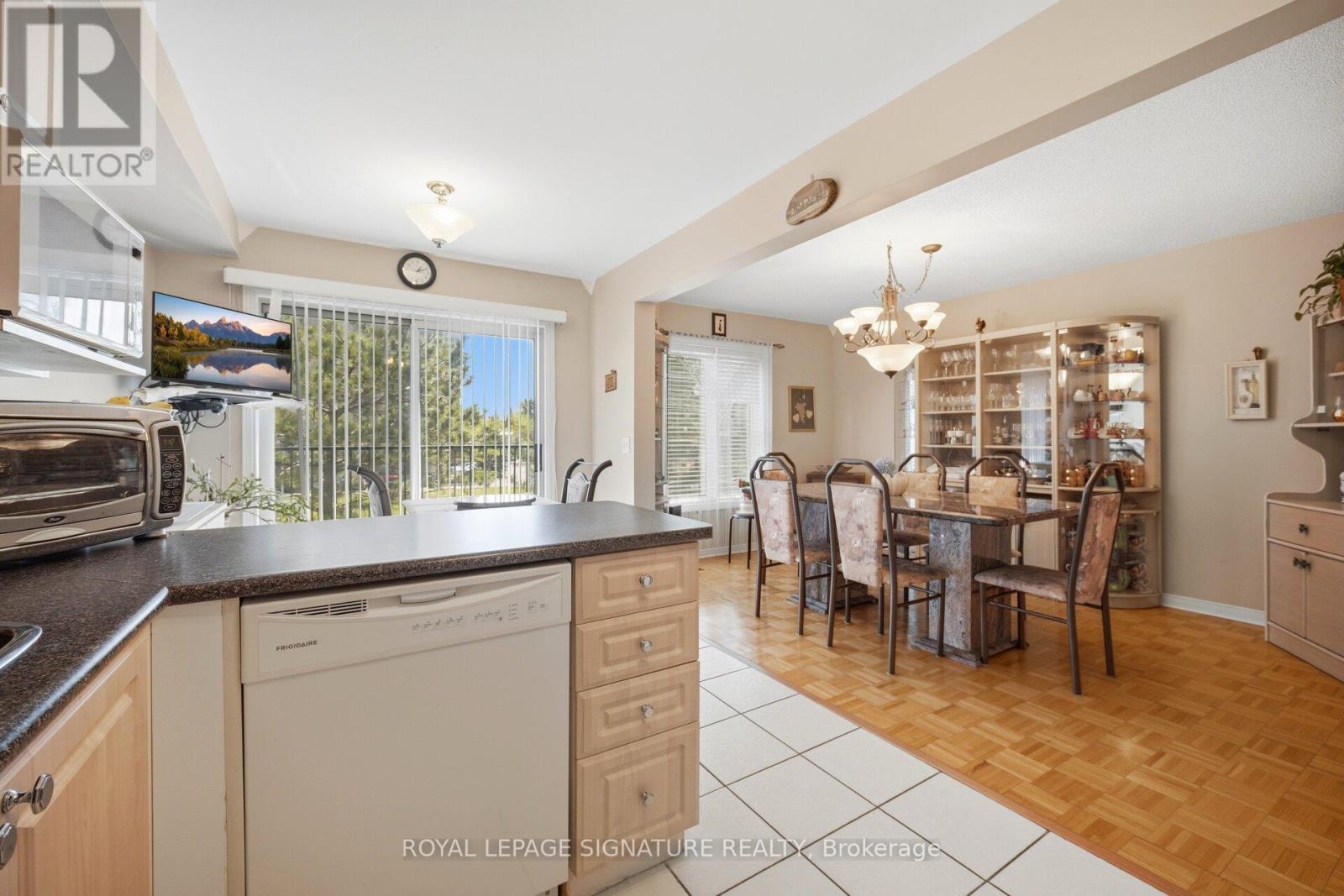 #133 833 SCOLLARD COURT - 16