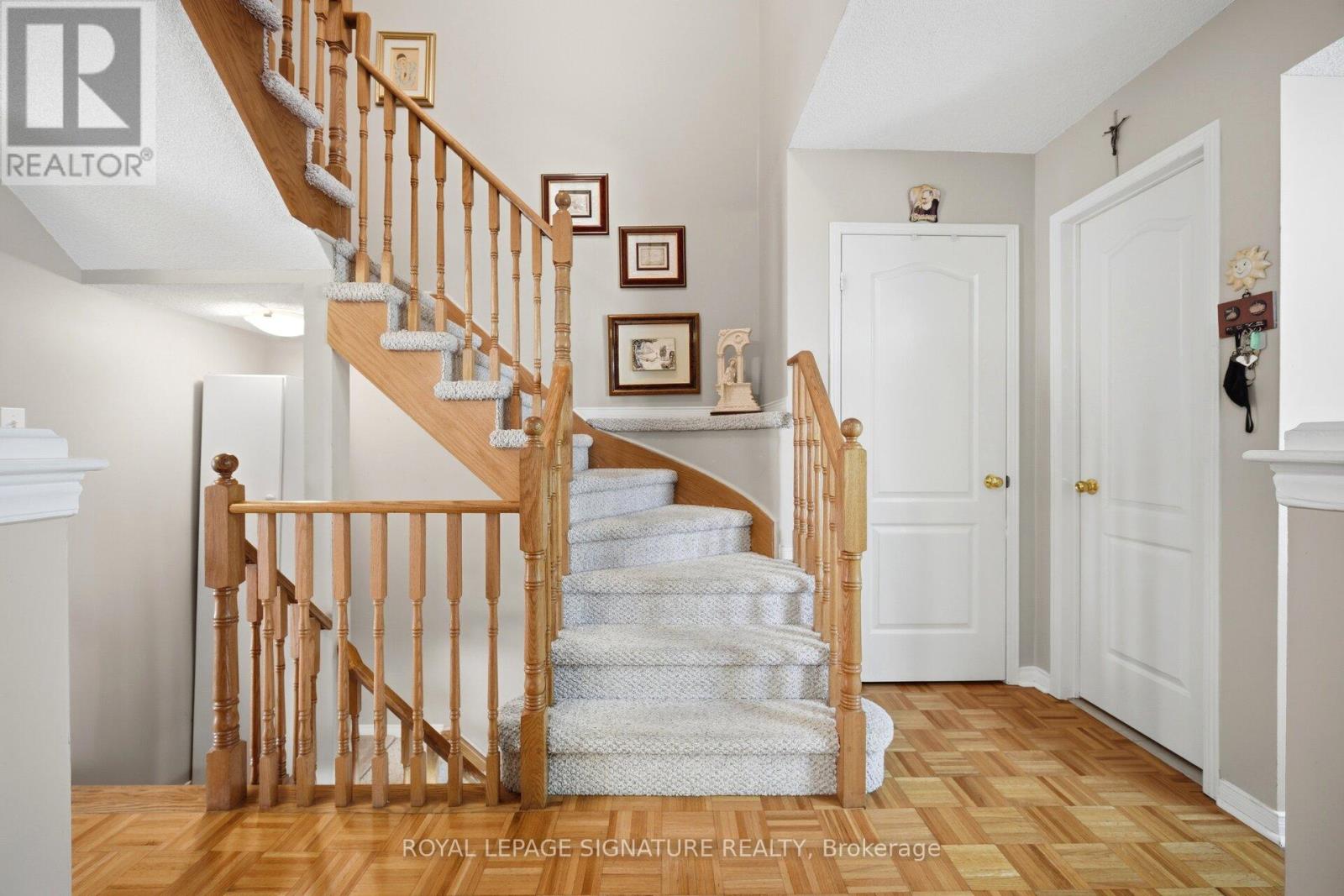 #133 833 SCOLLARD COURT - 19