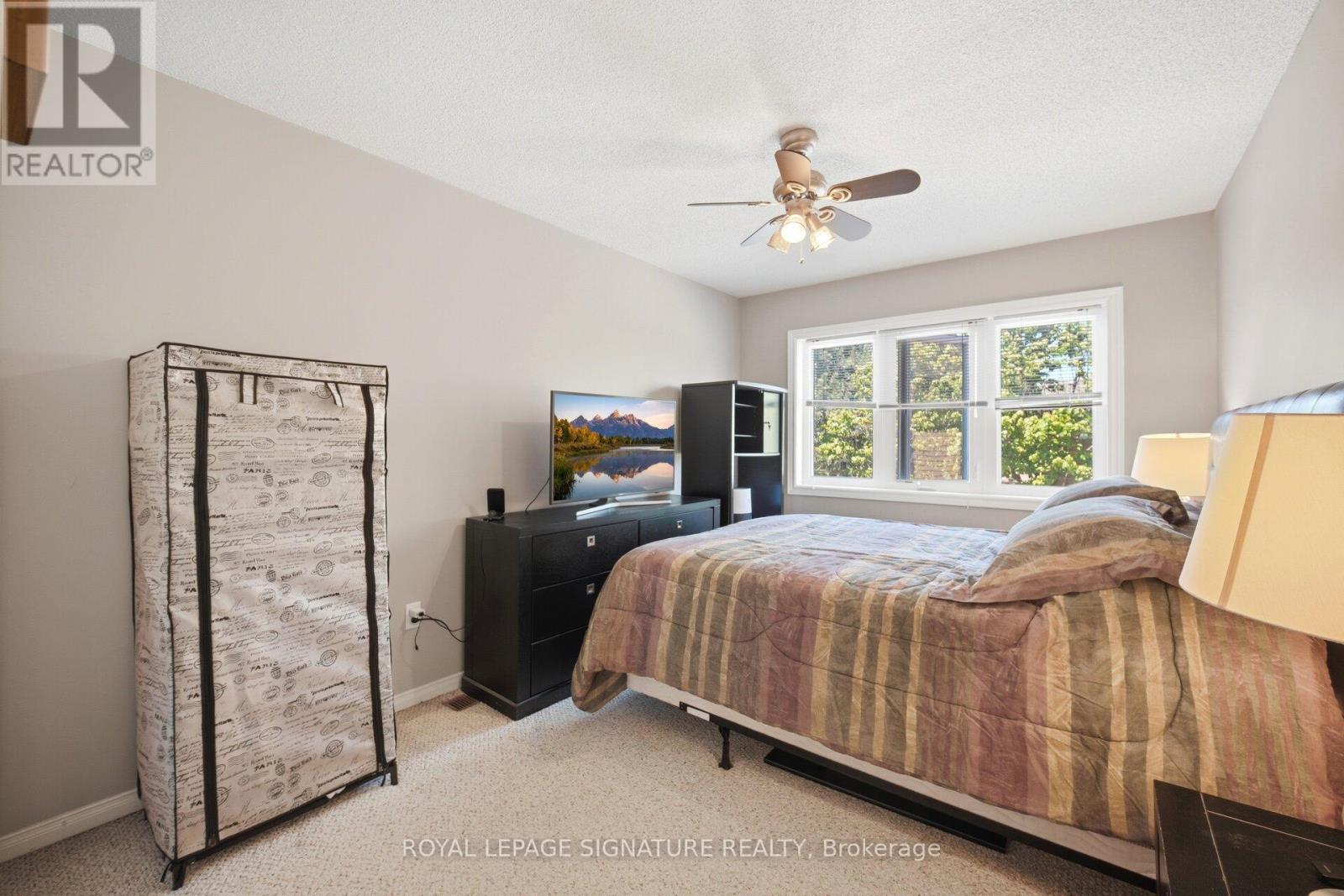 #133 833 SCOLLARD COURT - 28