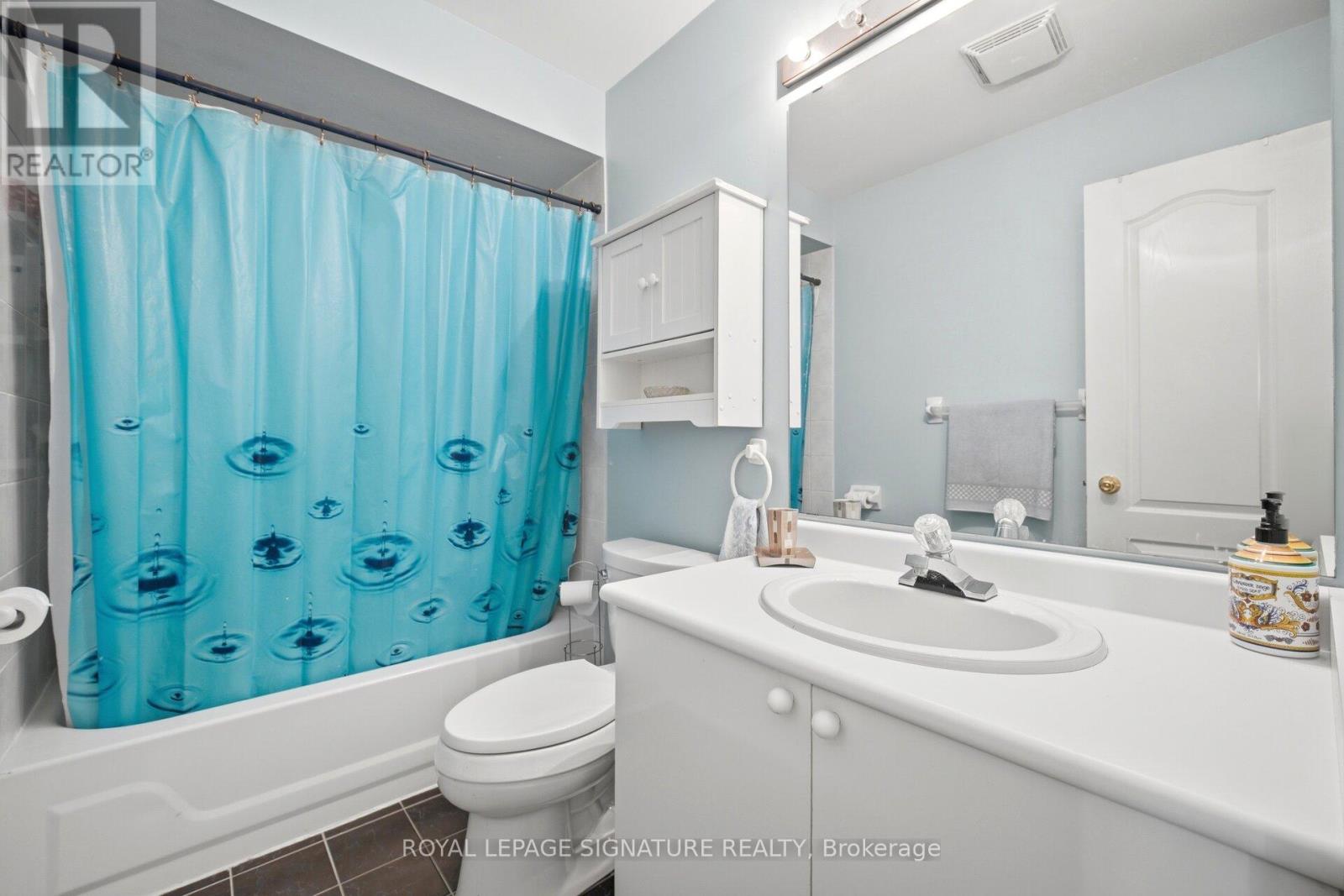 #133 833 SCOLLARD COURT - 32
