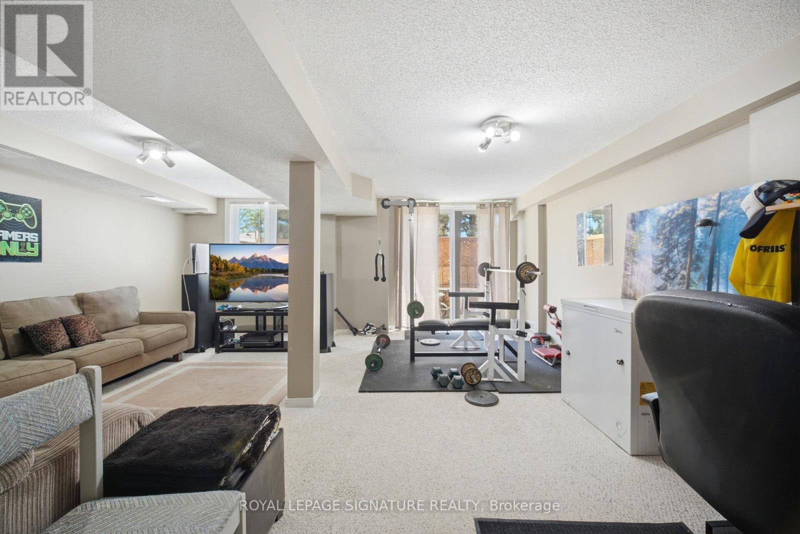 #133 833 SCOLLARD COURT - 36