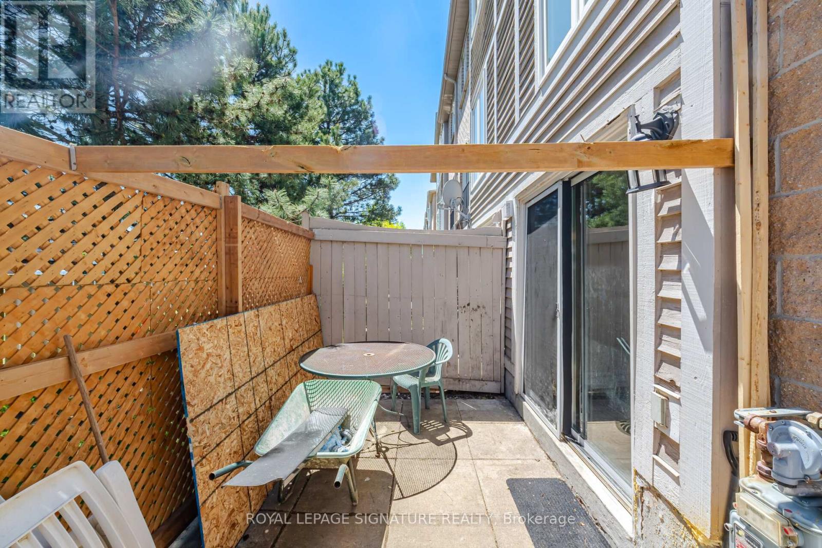 #133 833 SCOLLARD COURT - 39