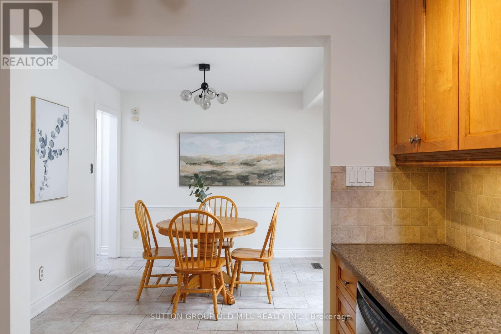 853 KOWAL DRIVE - 14