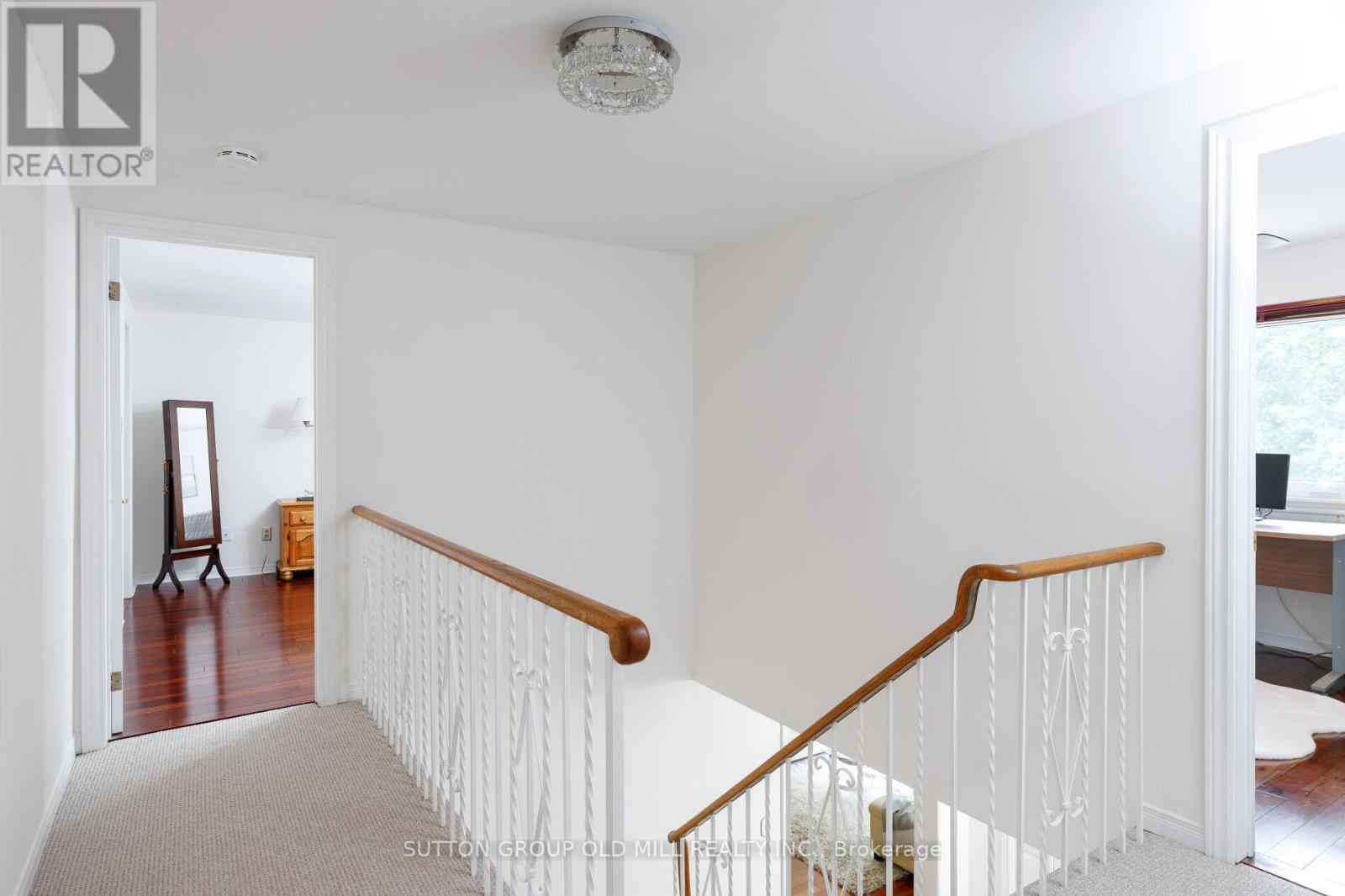 853 KOWAL DRIVE - 23