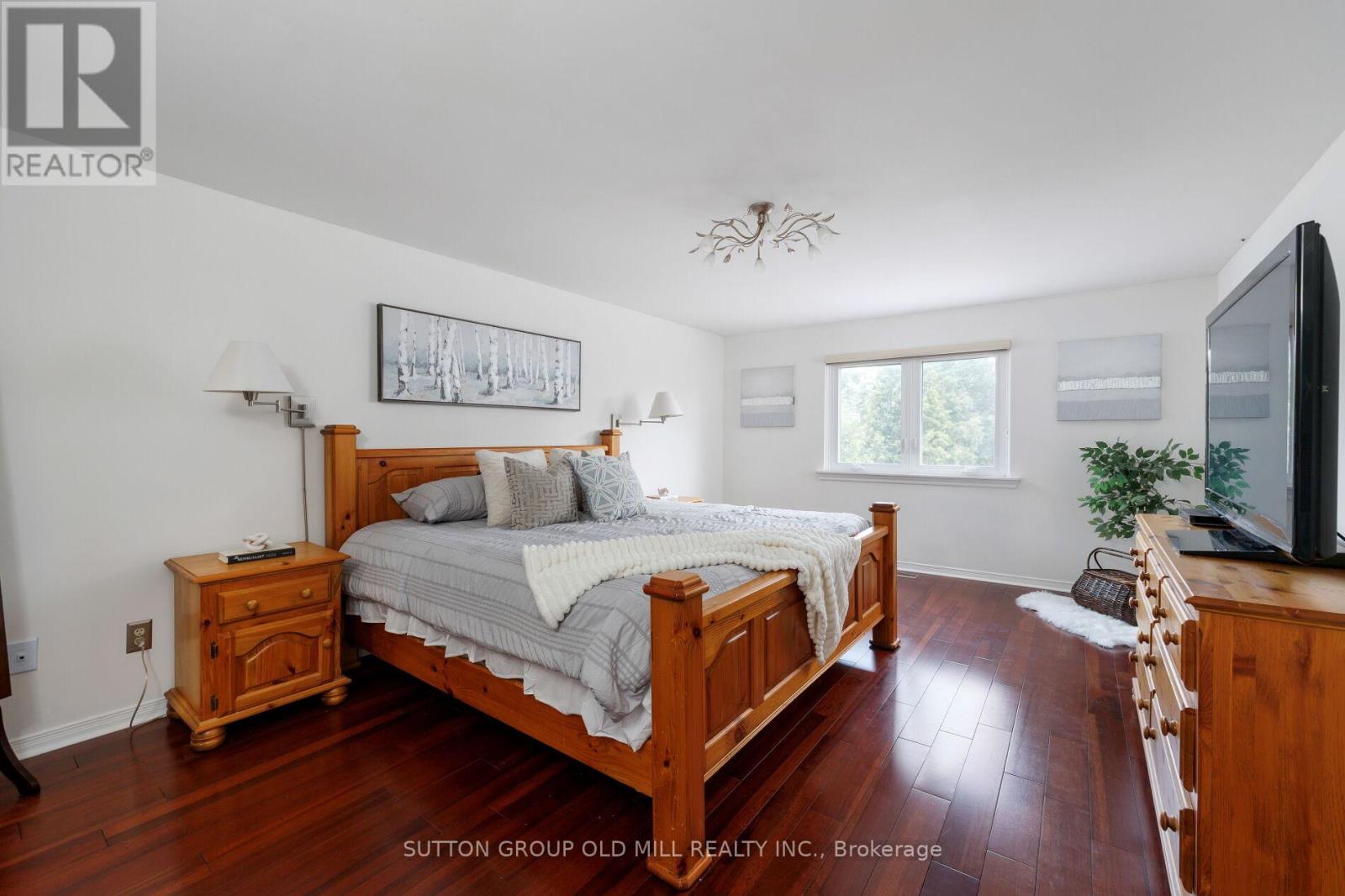 853 KOWAL DRIVE - 24