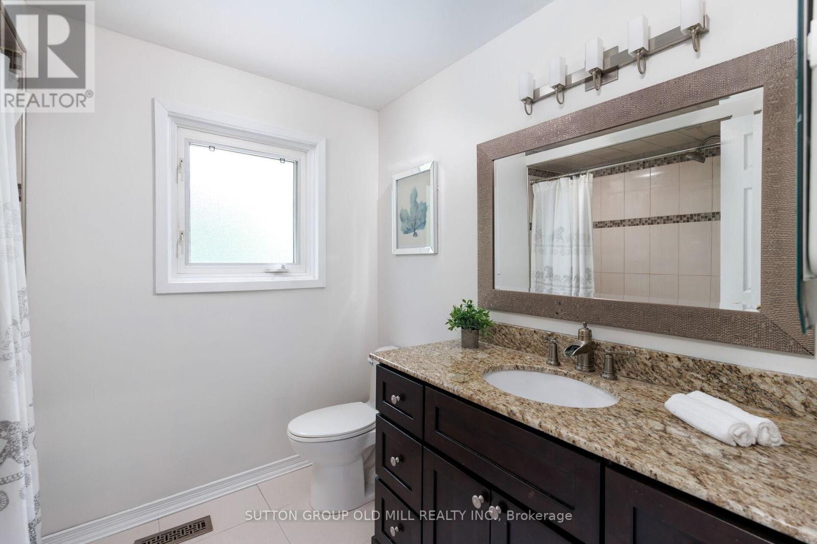 853 KOWAL DRIVE - 38