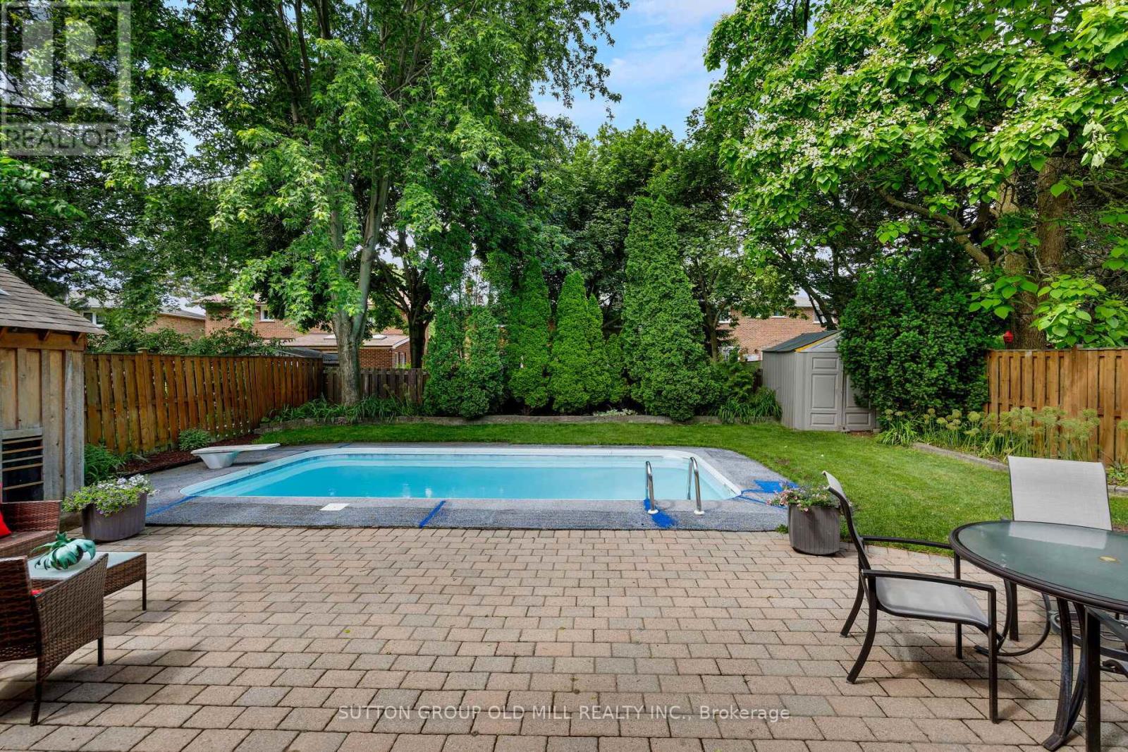 853 KOWAL DRIVE - 46