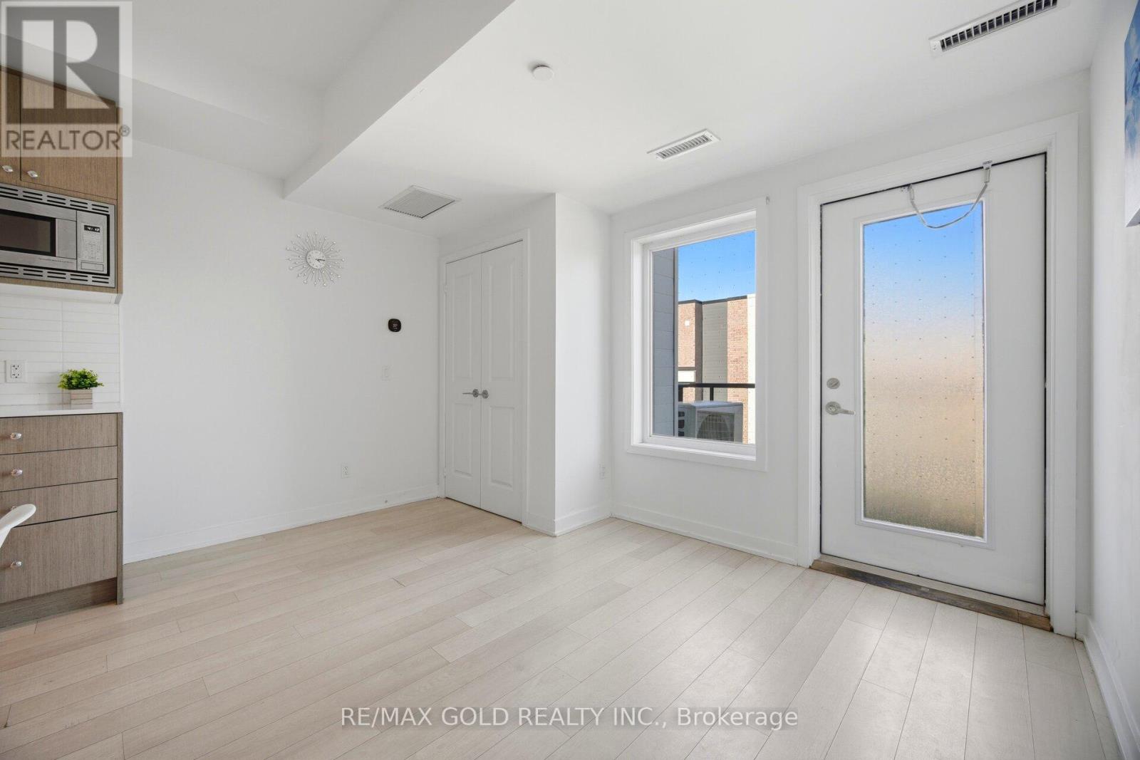 #204 155 DOWNSVIEW PARK BOULEVARD - 13
