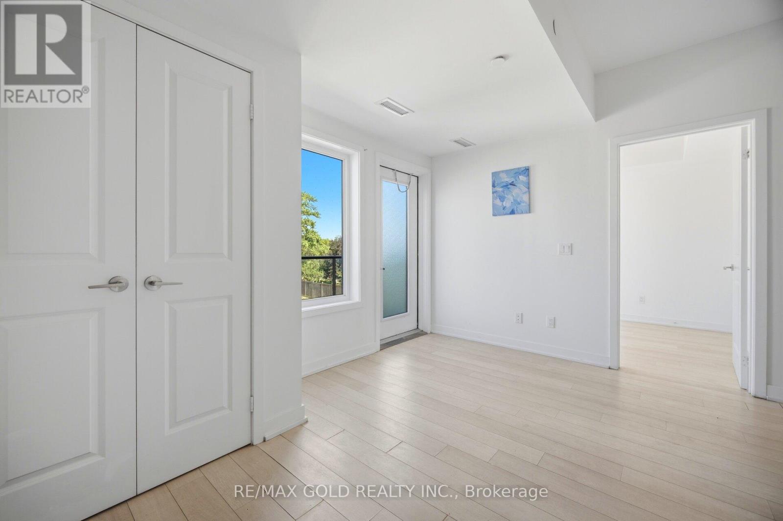 #204 155 DOWNSVIEW PARK BOULEVARD - 15