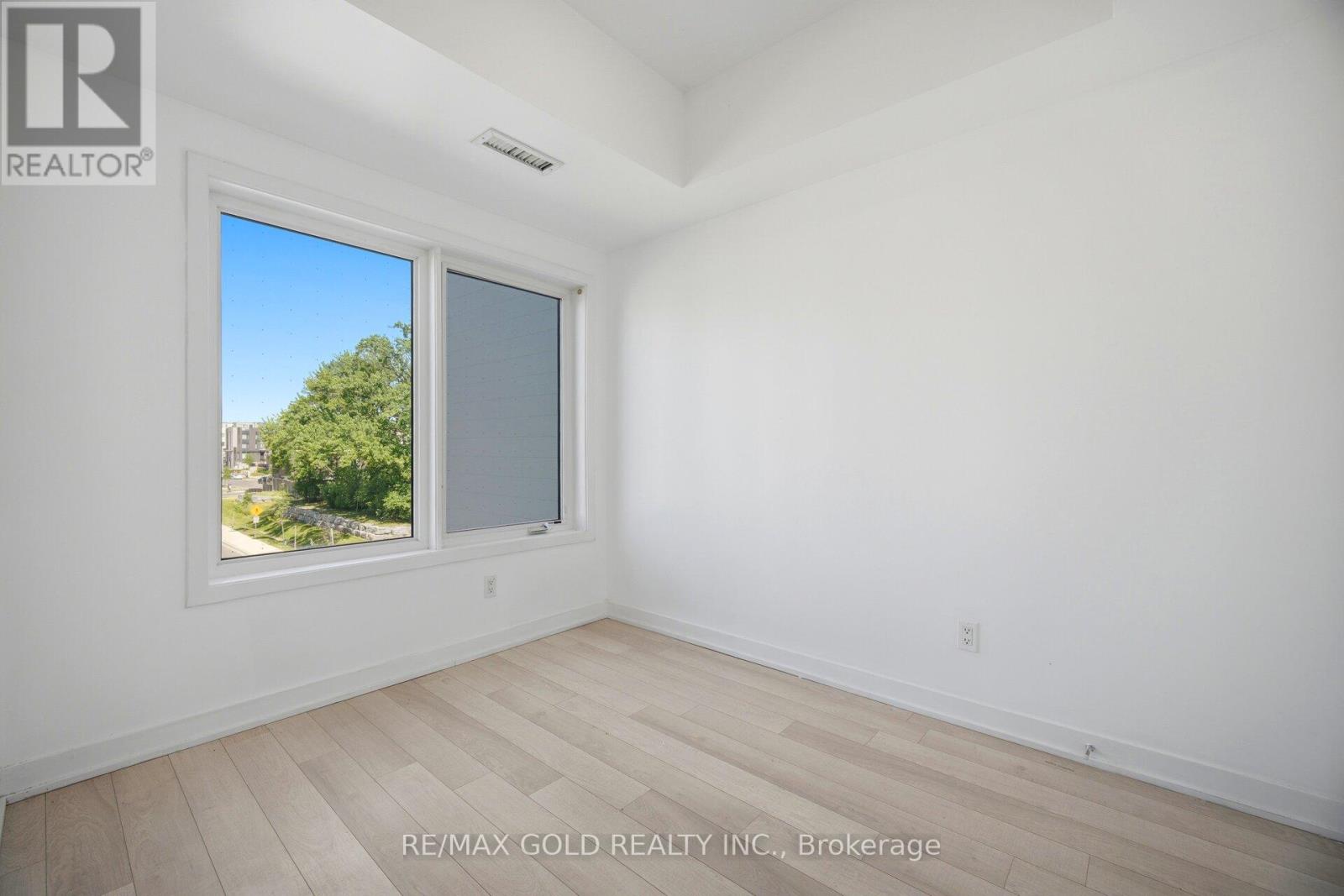 #204 155 DOWNSVIEW PARK BOULEVARD - 16