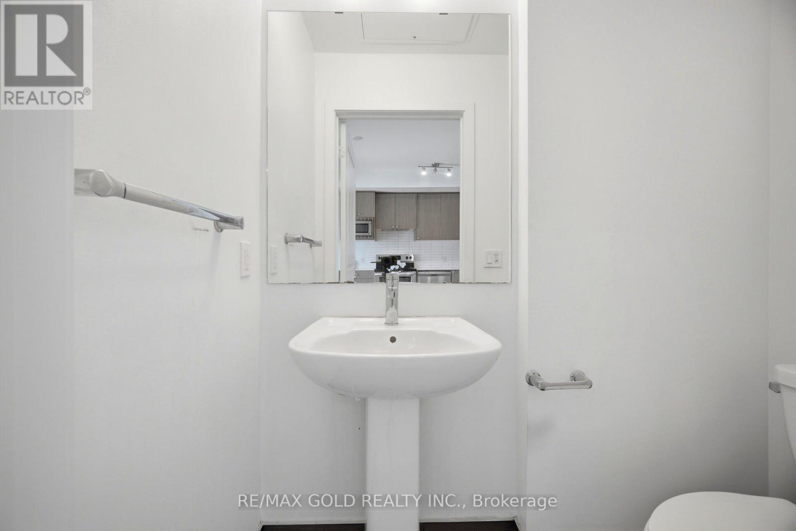 #204 155 DOWNSVIEW PARK BOULEVARD - 19