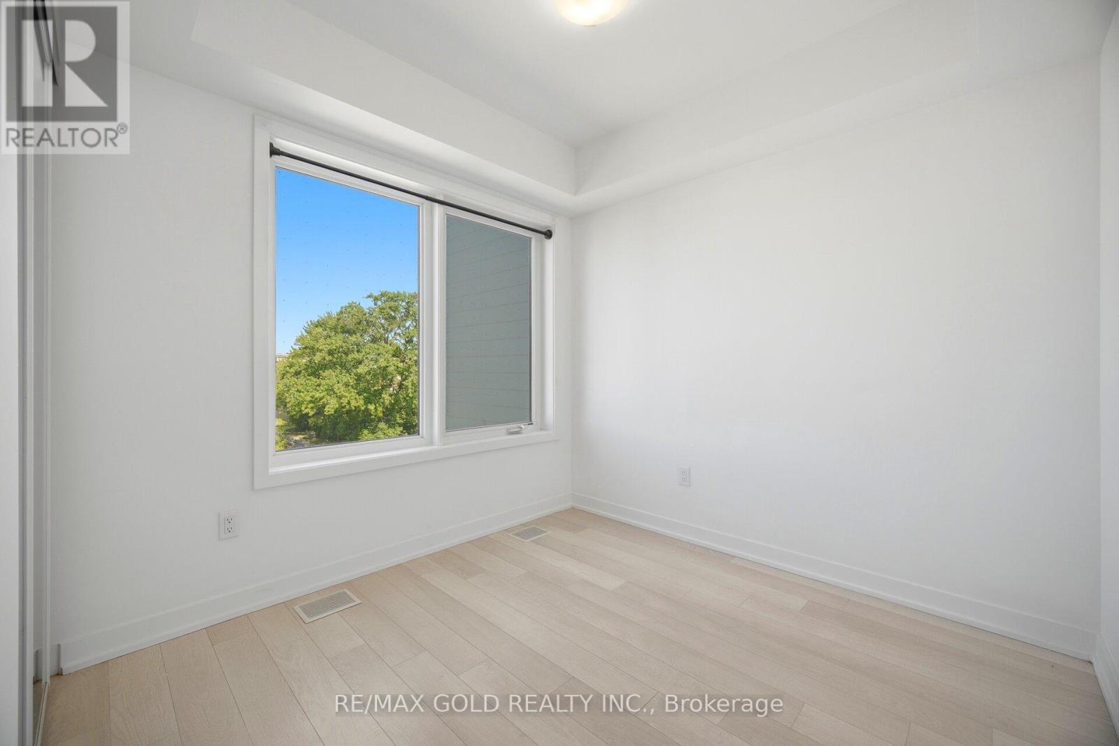 #204 155 DOWNSVIEW PARK BOULEVARD - 26