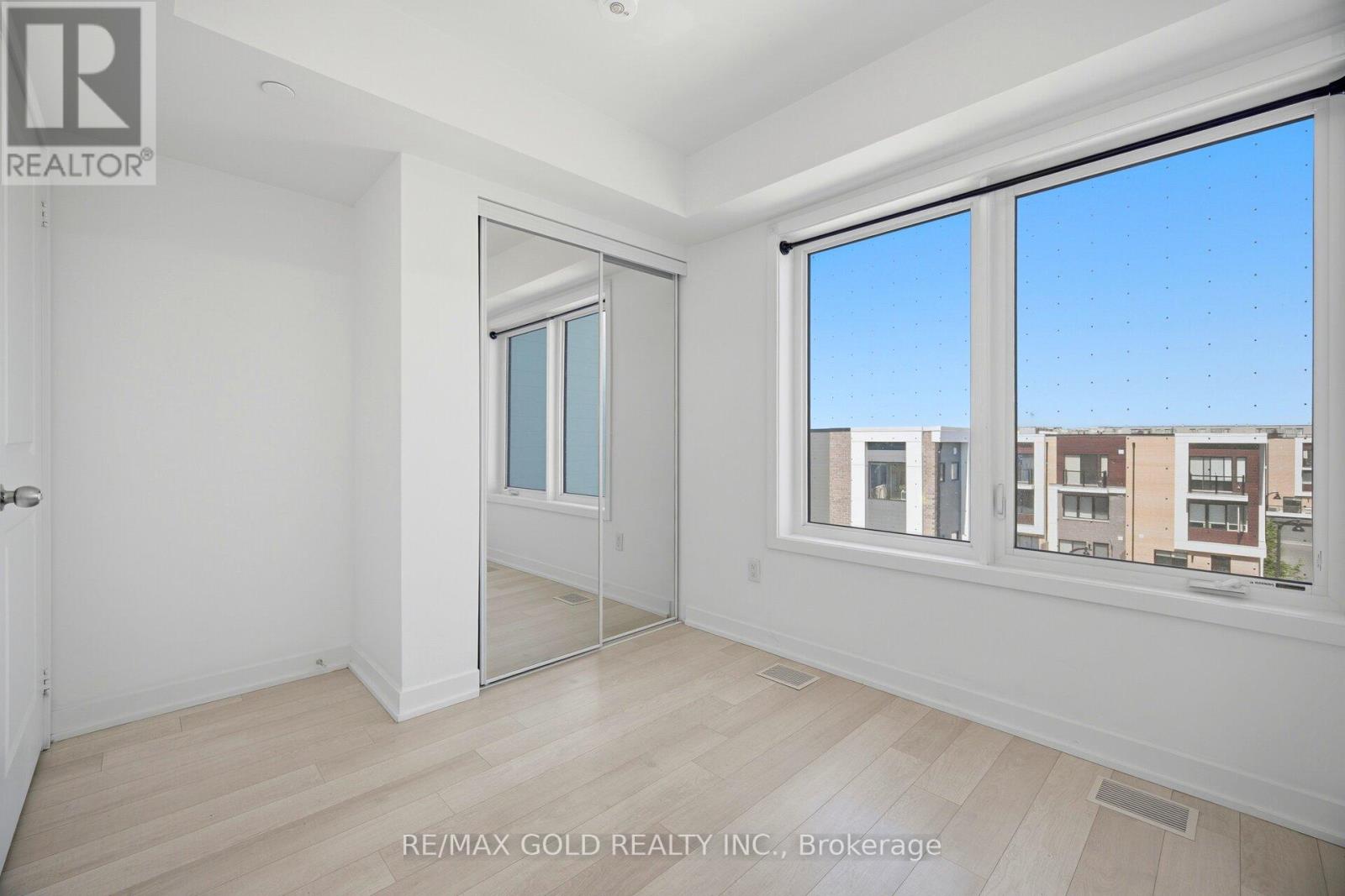 #204 155 DOWNSVIEW PARK BOULEVARD - 28