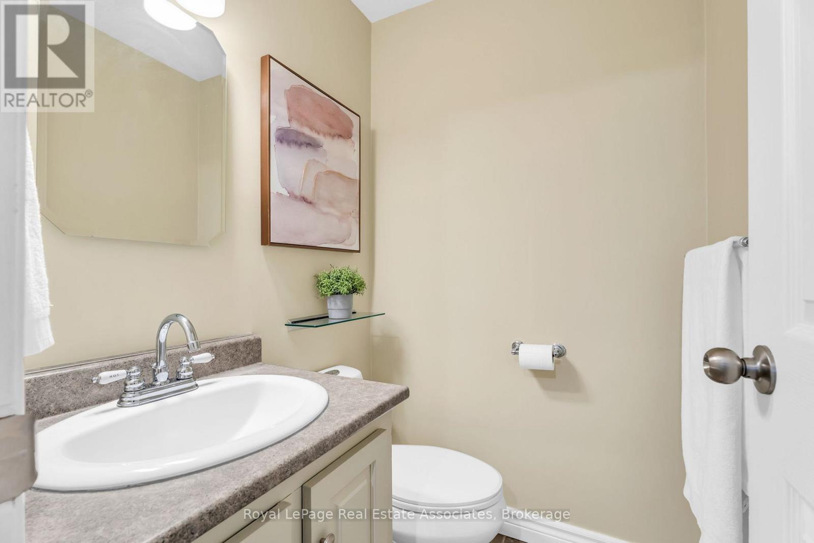 182 REXWAY DRIVE - 19