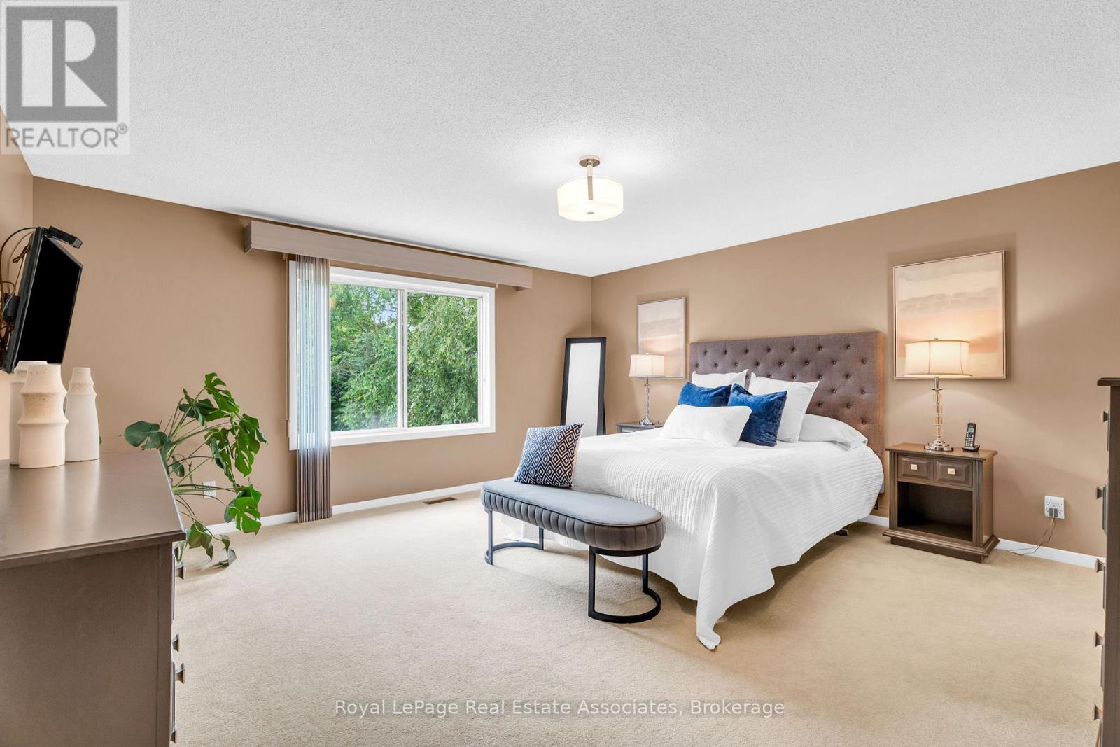 182 REXWAY DRIVE - 20