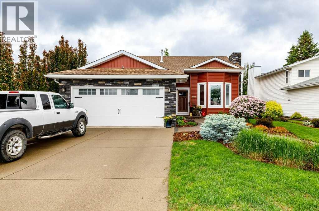 70 Douglas Avenue — photo 46