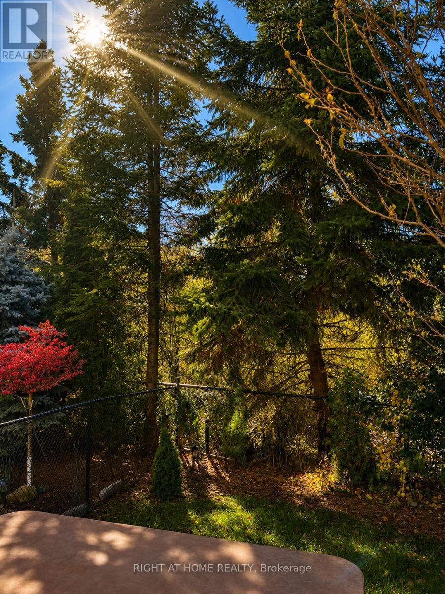 371 FAIRGATE WAY - 28