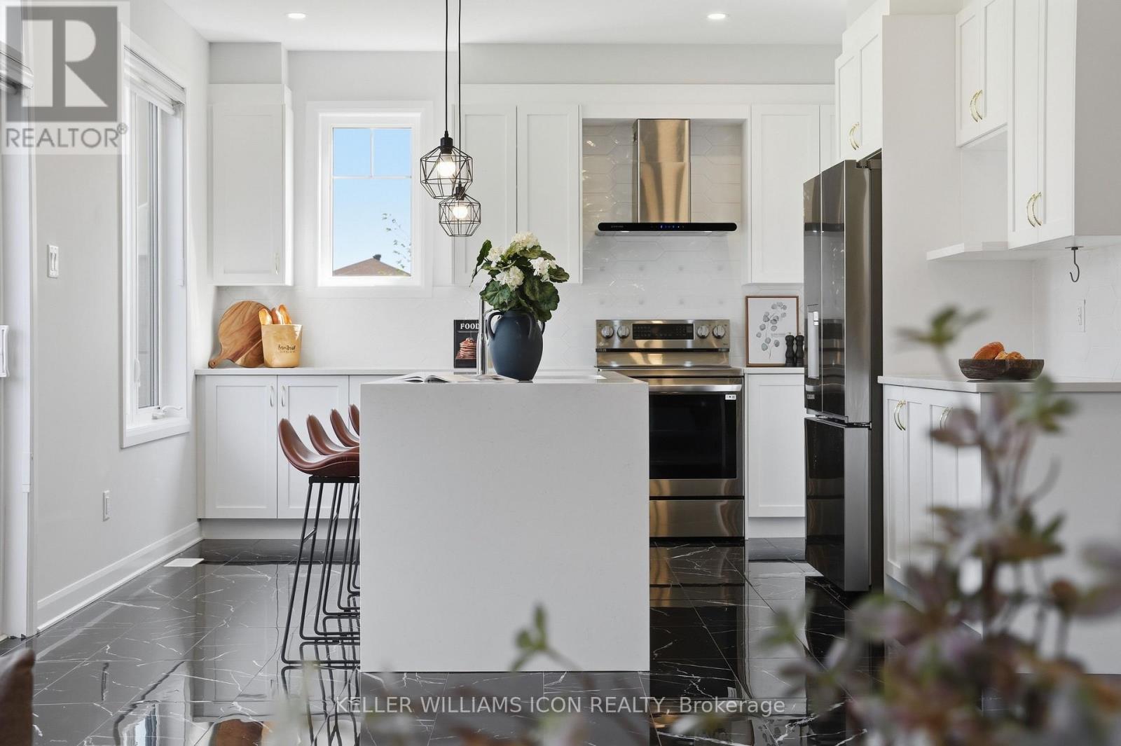768 SHOAL STREET - 16