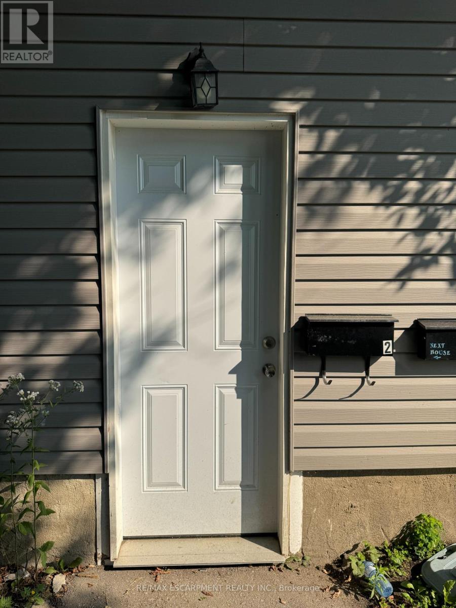 ##1, #2, #3 210 OWEN STREET - 36
