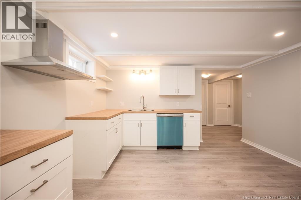 54 Bessborough - 35