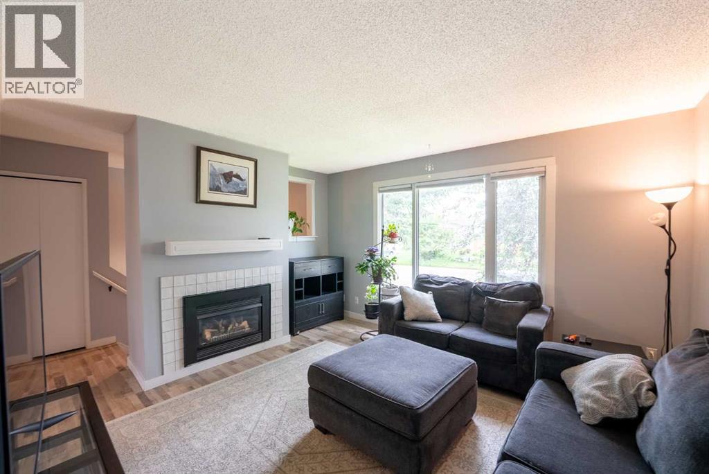 23 Selkirk Road W — photo 19