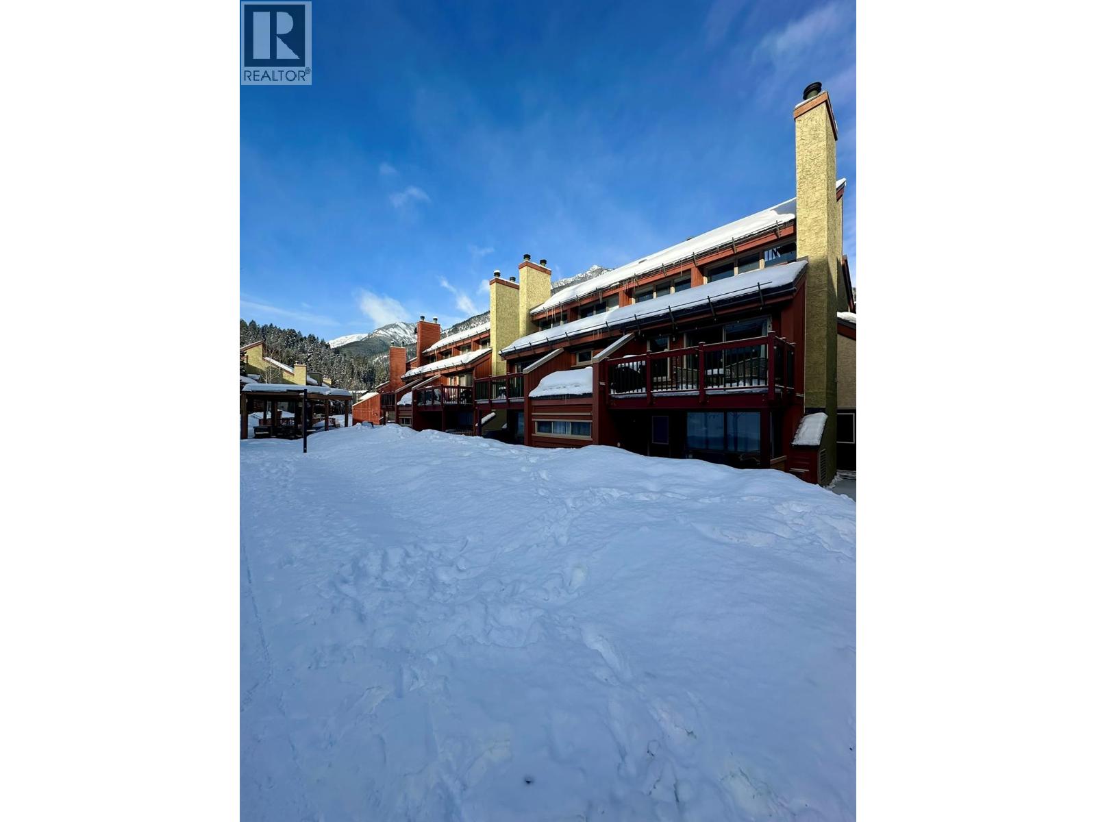 #317 2030 Panorama Drive - 35