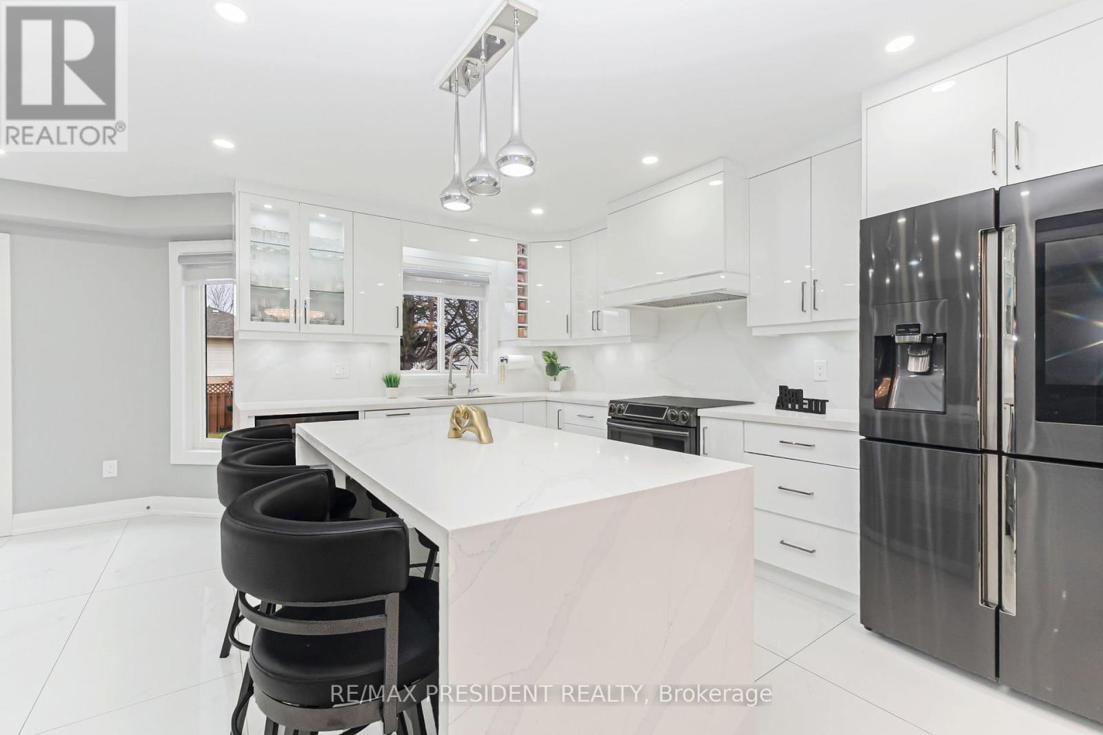212 WEDGEWOOD DRIVE - 21