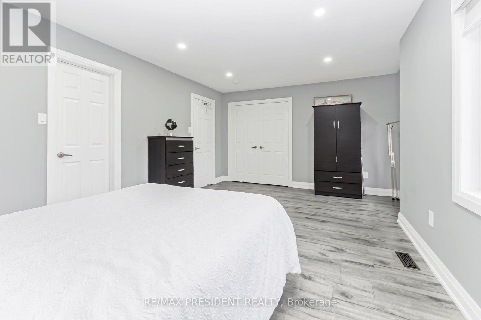 212 WEDGEWOOD DRIVE - 38