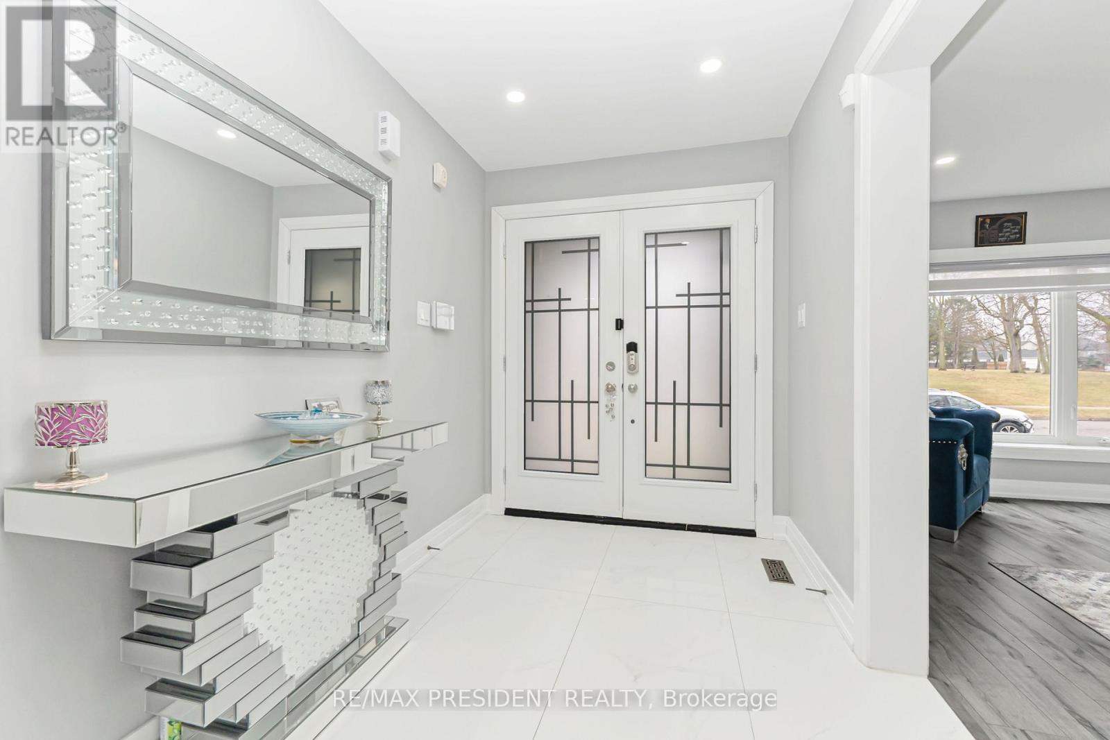 212 WEDGEWOOD DRIVE - 4