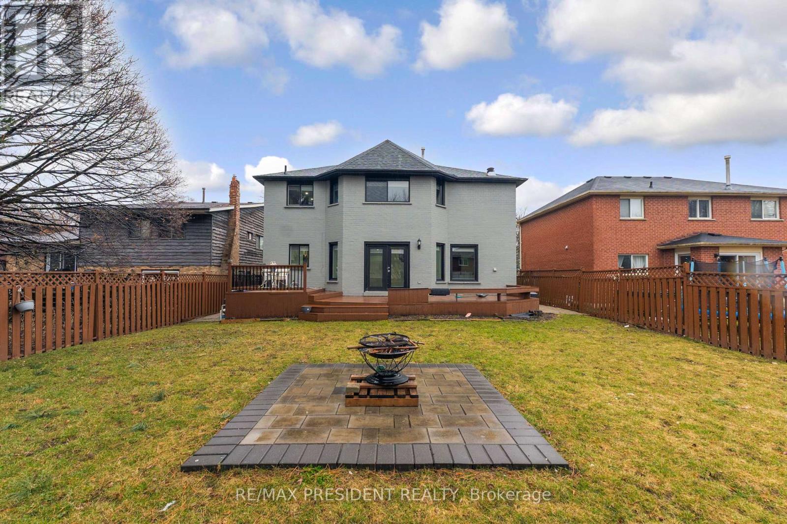 212 WEDGEWOOD DRIVE - 48