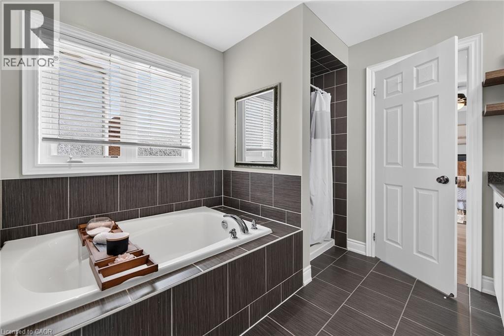 127 COOK Street - 23