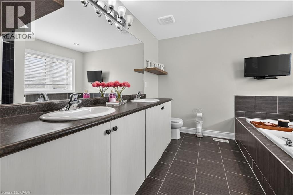 127 COOK Street - 22